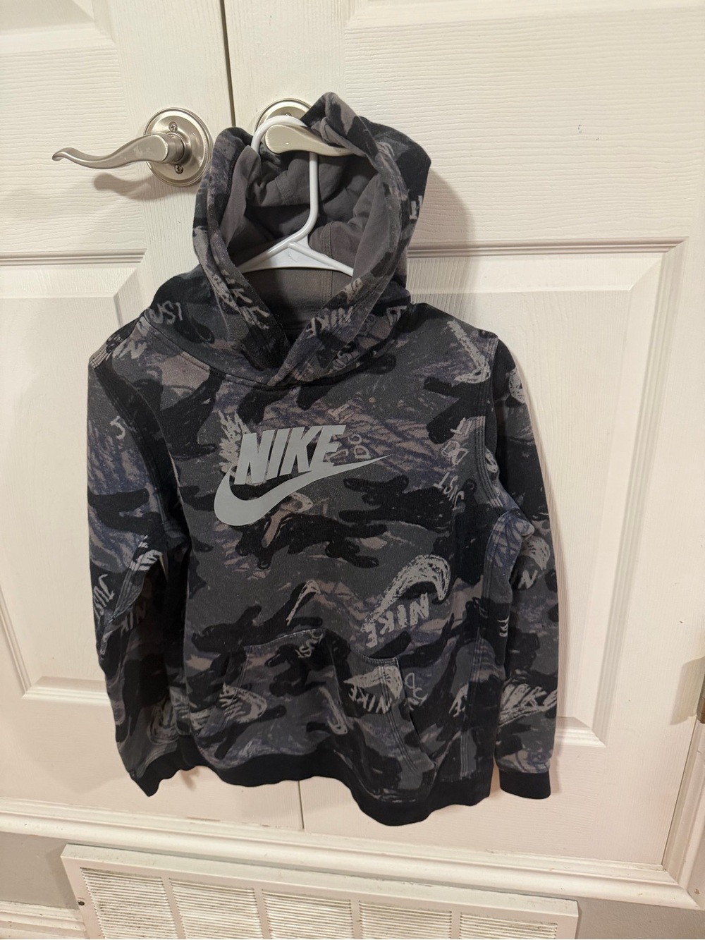 Nike Boys' Black & Gray Camo Pullover Hoodie